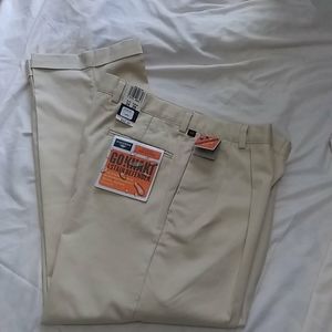 Dockers pleated front pants